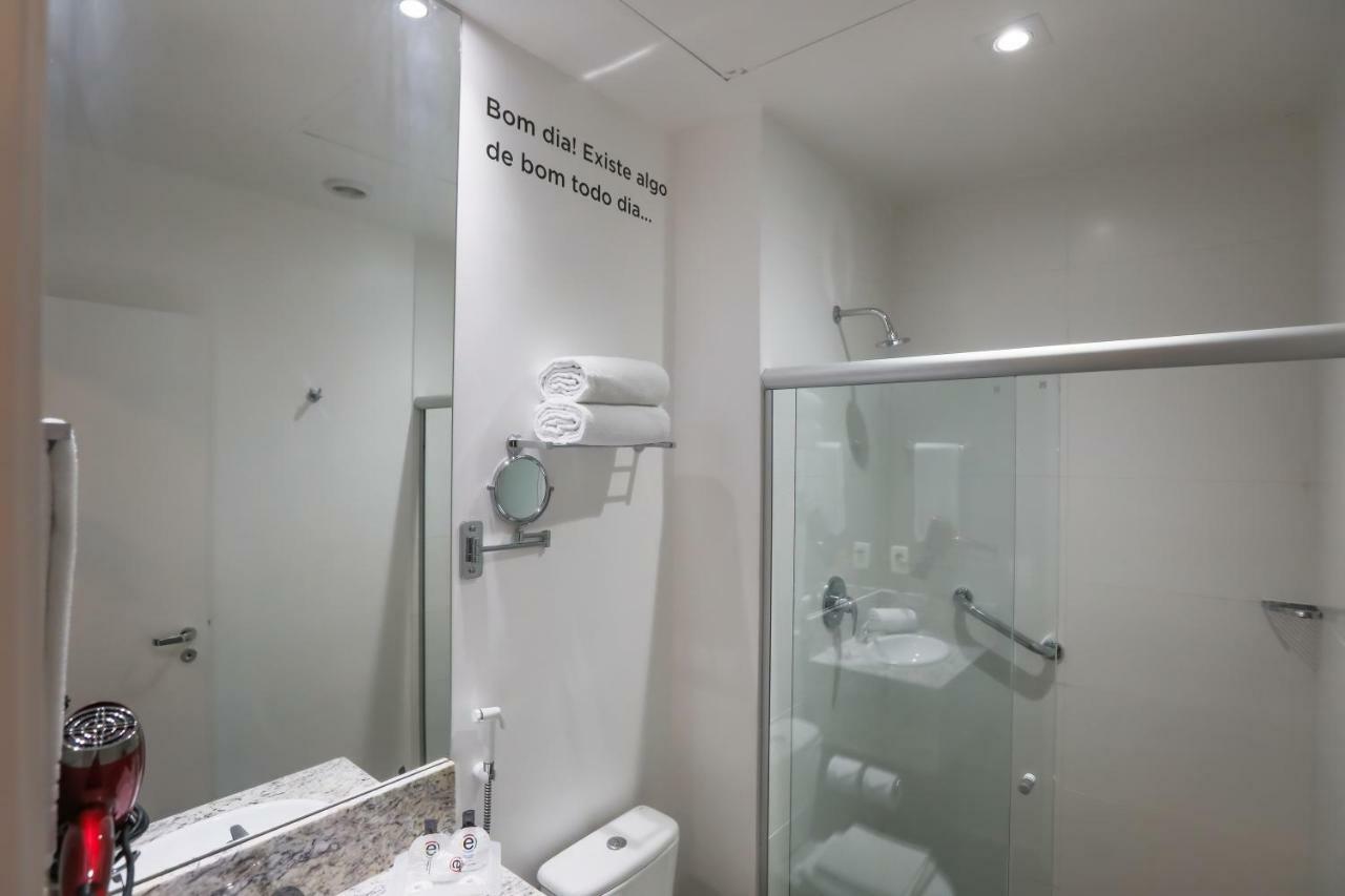 Ramada Hotel & Suites Озаску Экстерьер фото