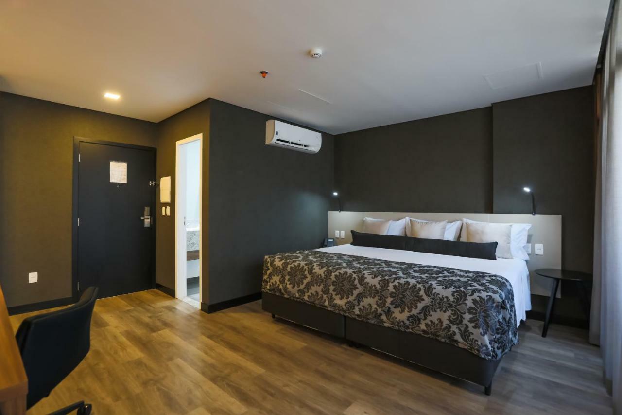 Ramada Hotel & Suites Озаску Экстерьер фото