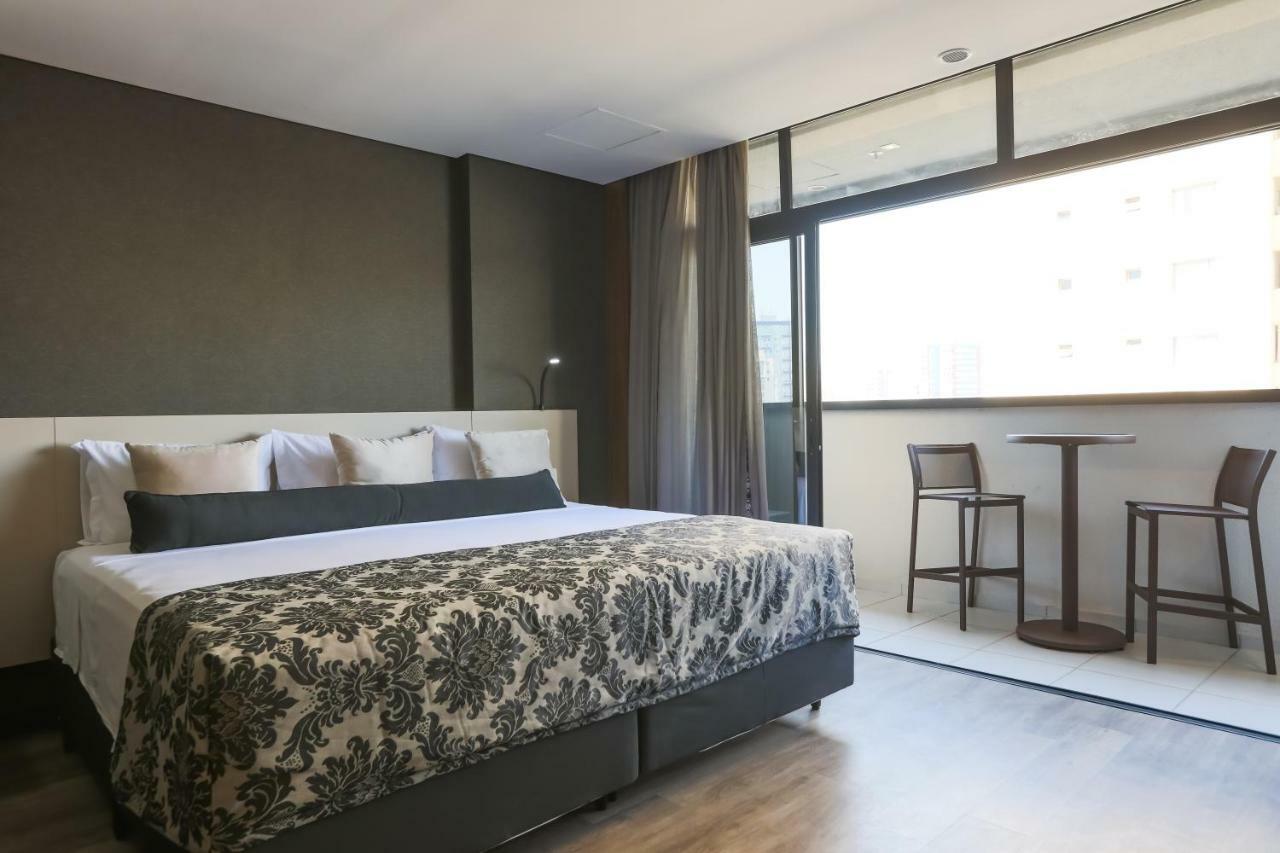 Ramada Hotel & Suites Озаску Экстерьер фото