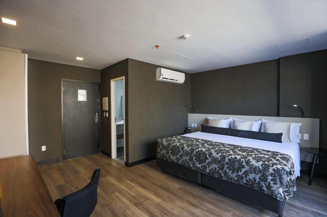 Ramada Hotel & Suites Озаску Экстерьер фото